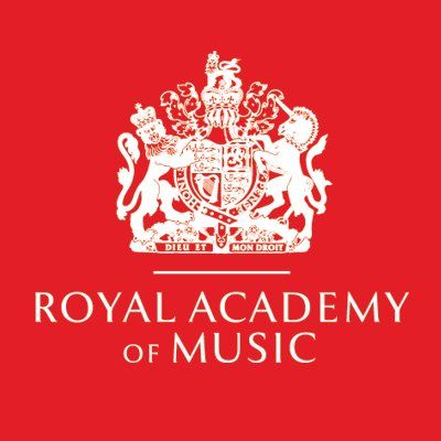 Alumnas de la Escuela de Música se examinan con la Royal Academy of Music