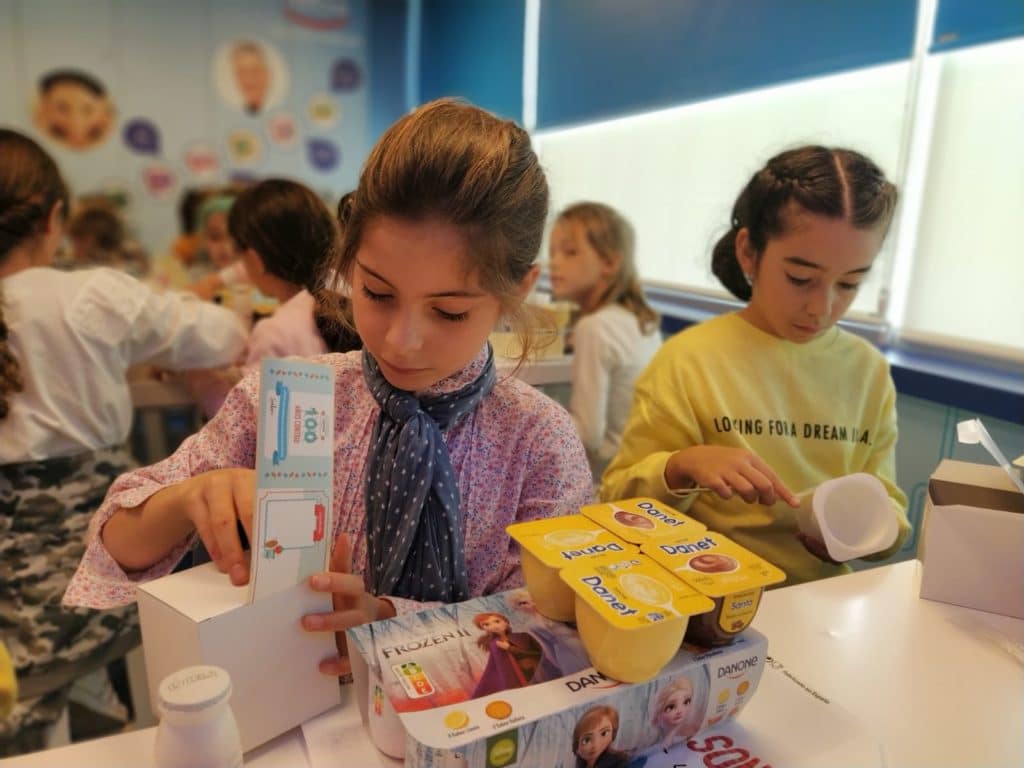 Visita cultural a la fábrica de Danone