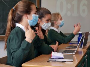 Debatir, ver la vida con las gafas de otra persona