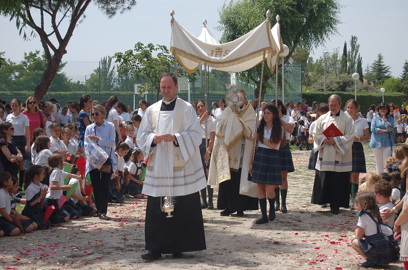 Salvador Brañas, Sacerdote, Guía y Maestro