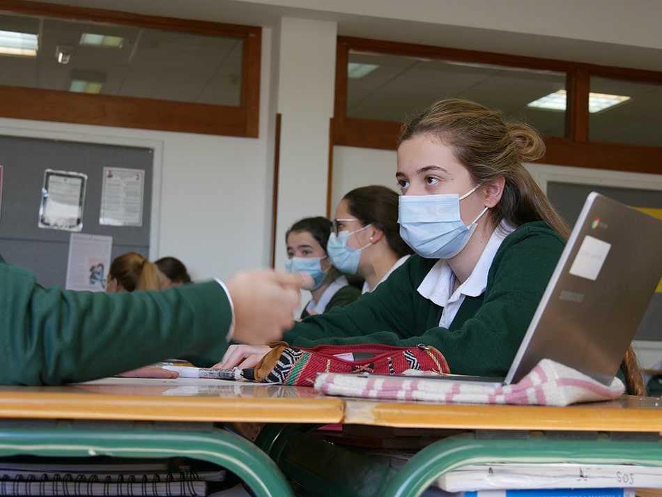 Trabajando el modelo NABCH en clase de Economía