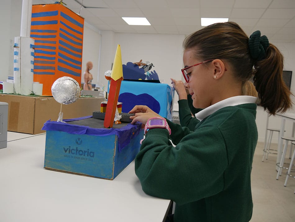 Dos alumnas entre las ganadoras del Concurso del Colegio de ingenieros Aeronáuticos