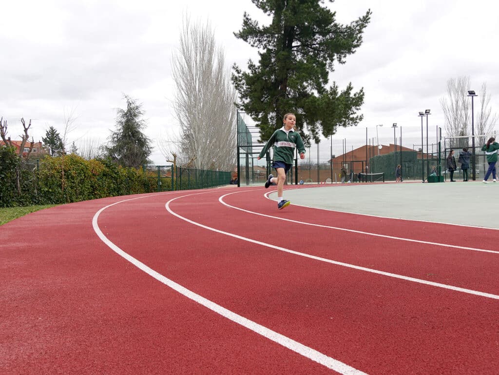 Susana Redondo logra el cuarto mejor tiempo de Madrid en 50m lisos