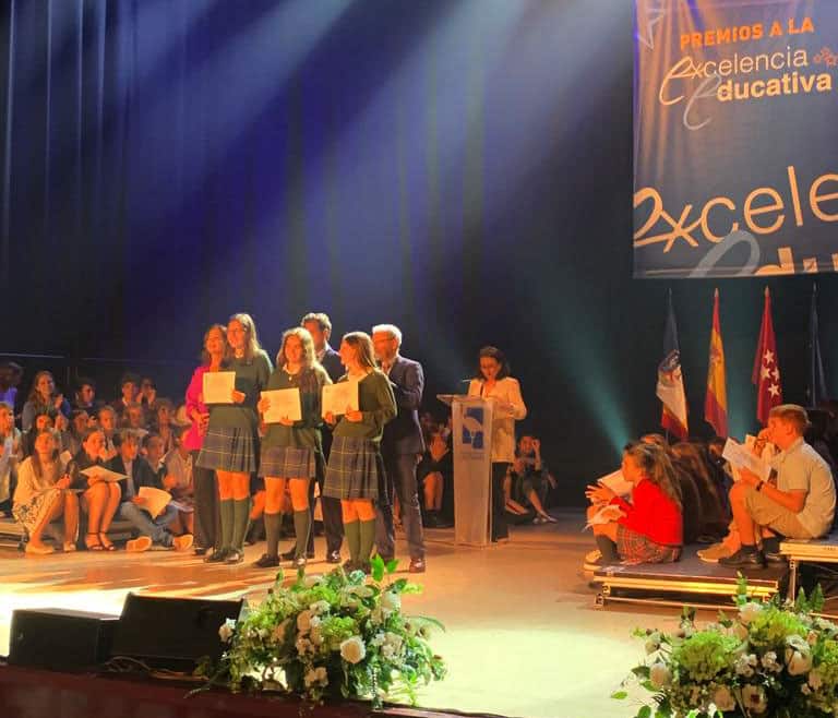 Seis alumnas de Orvalle reconocidas por su excelencia académica