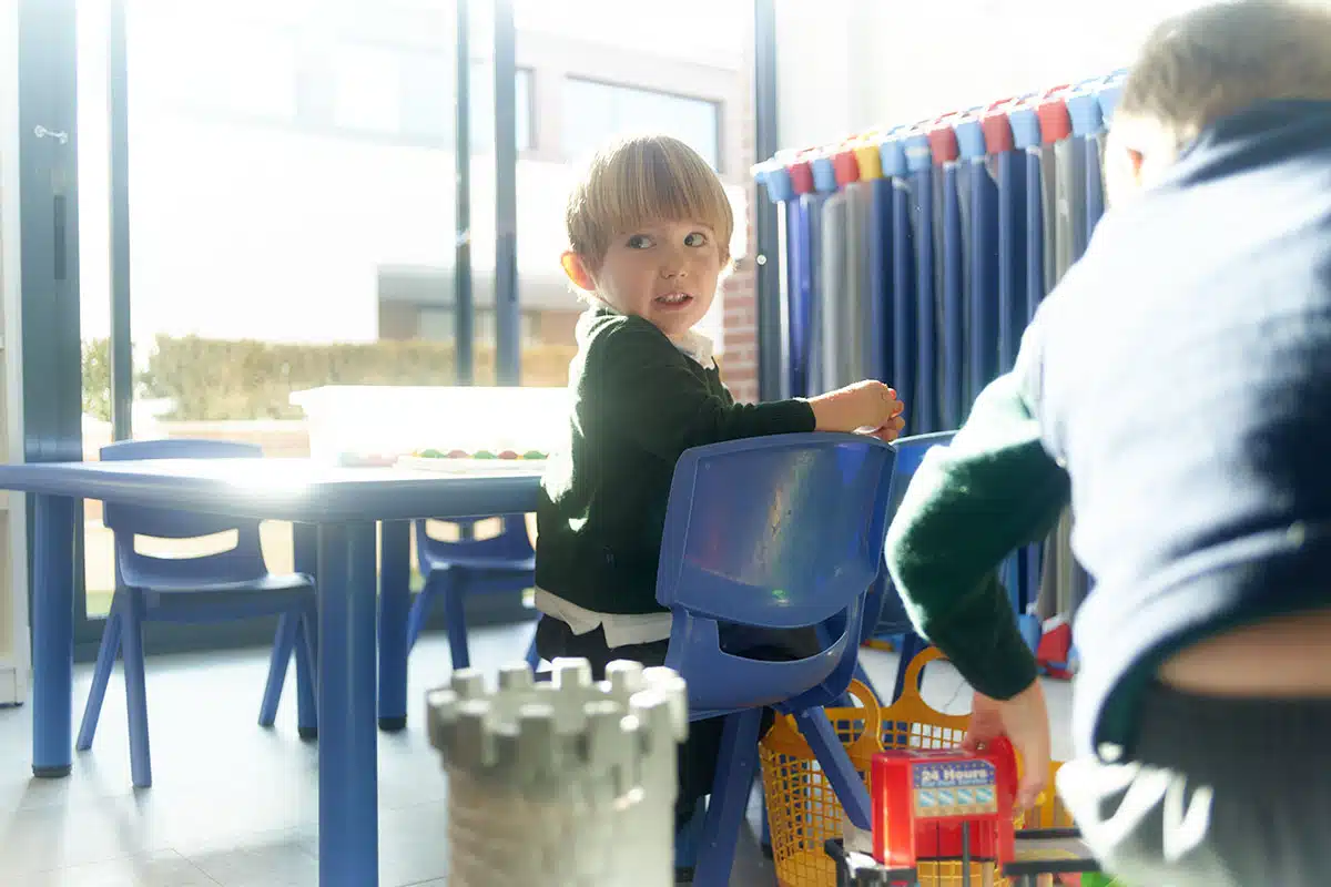instalaciones del colegio orvalle infantil juegos