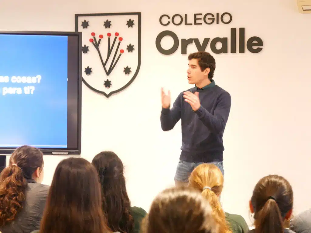 Educar para liderar sirviendo: la Escuela de Liderazgo Virtuoso de Orvalle 8 lider servicio colegio orvalle