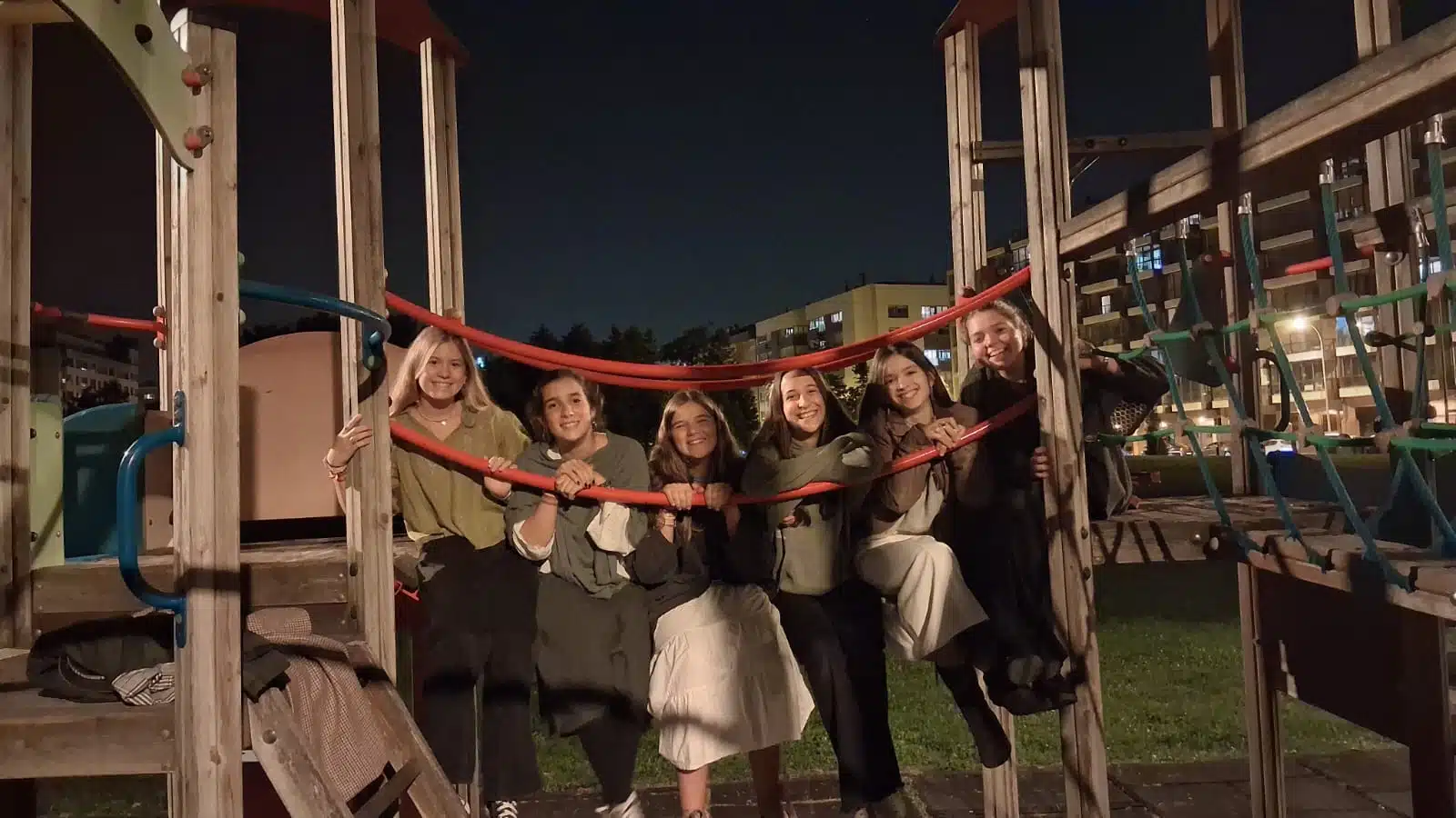 2 alumnas de Orvalle, entre los 25 mejores expedientes de la Comunidad de Madrid 1 2 alumnas de Orvalle, entre los 25 mejores expedientes de la Comunidad de Madrid