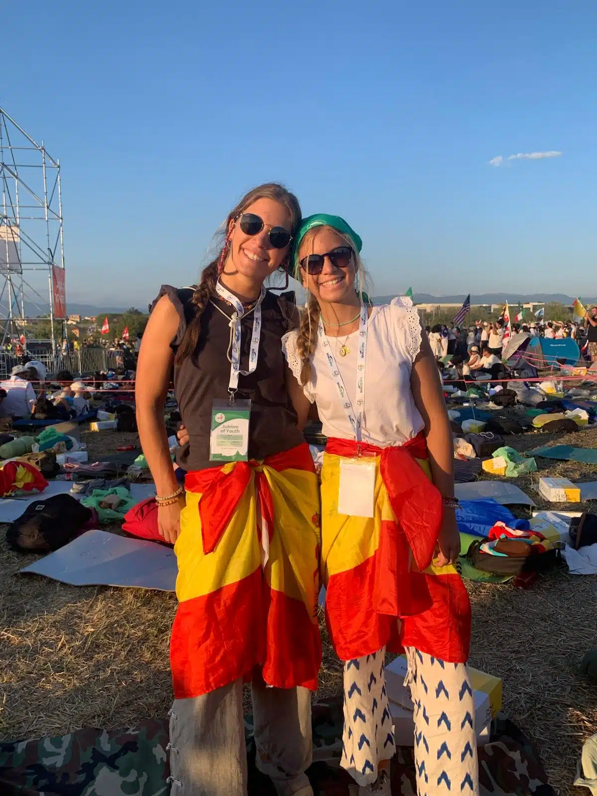 2 alumnas de Orvalle, entre los 25 mejores expedientes de la Comunidad de Madrid 10 premios extraordinarios orvalle madrid