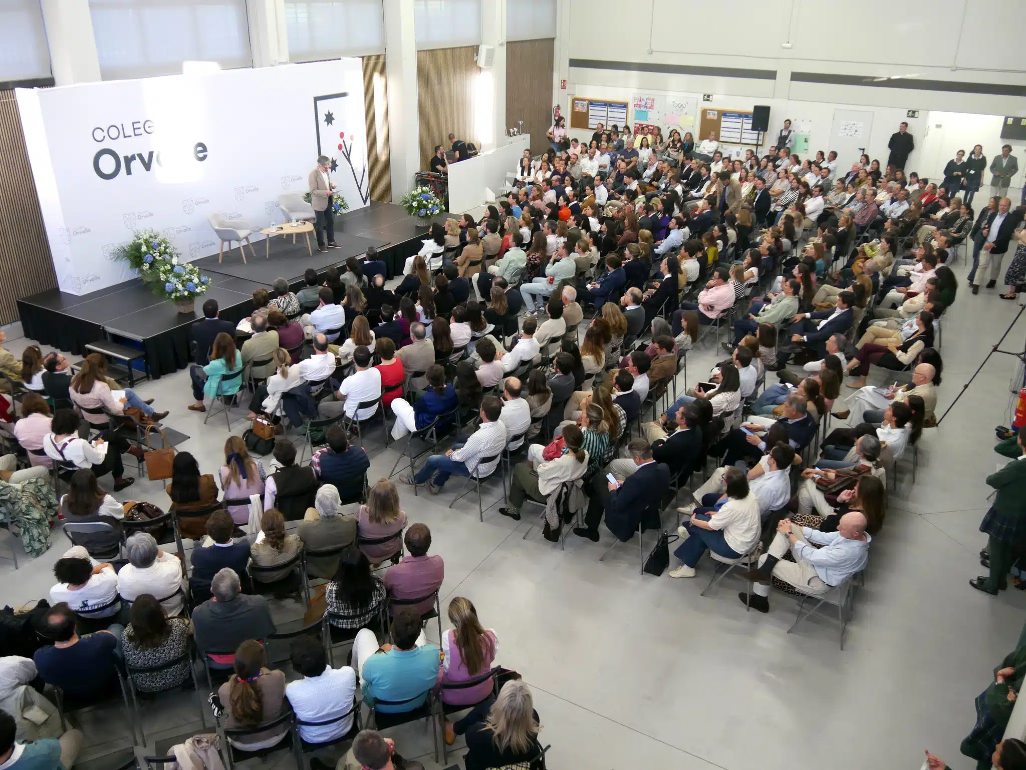 Fabrice Hadjadj en Orvalle: ''La paternidad no es una gestión eficiente, sino una gesta del espíritu'' 12 fabrice hadjadj paternidad